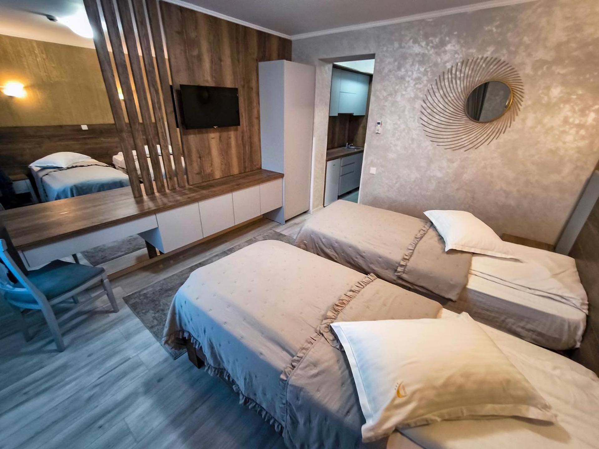 Hotel Dorobanti ยาช ภายนอก รูปภาพ